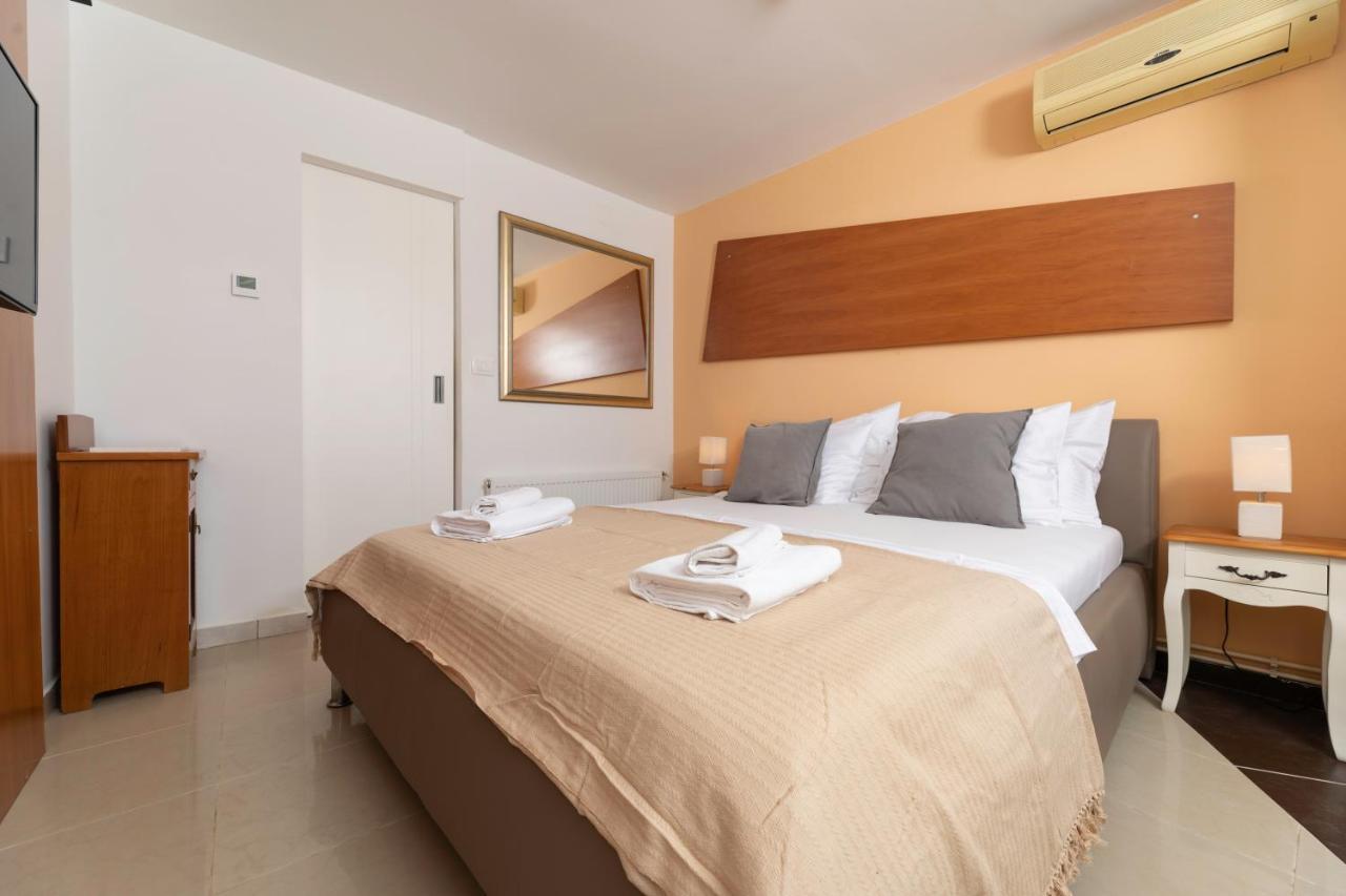 Apartments Ana Malinska Dış mekan fotoğraf