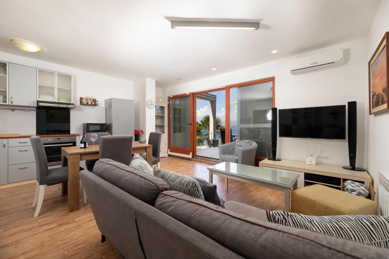 Apartments Ana Malinska Dış mekan fotoğraf