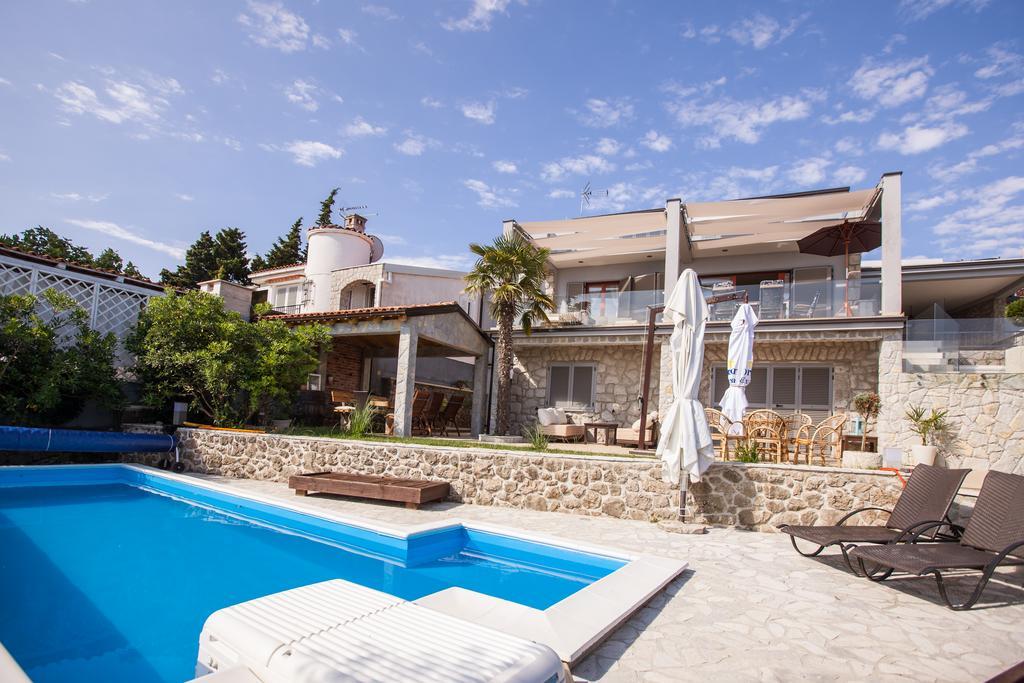 Apartments Ana Malinska Dış mekan fotoğraf