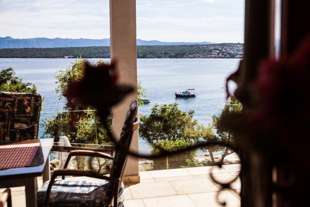 Apartments Ana Malinska Dış mekan fotoğraf